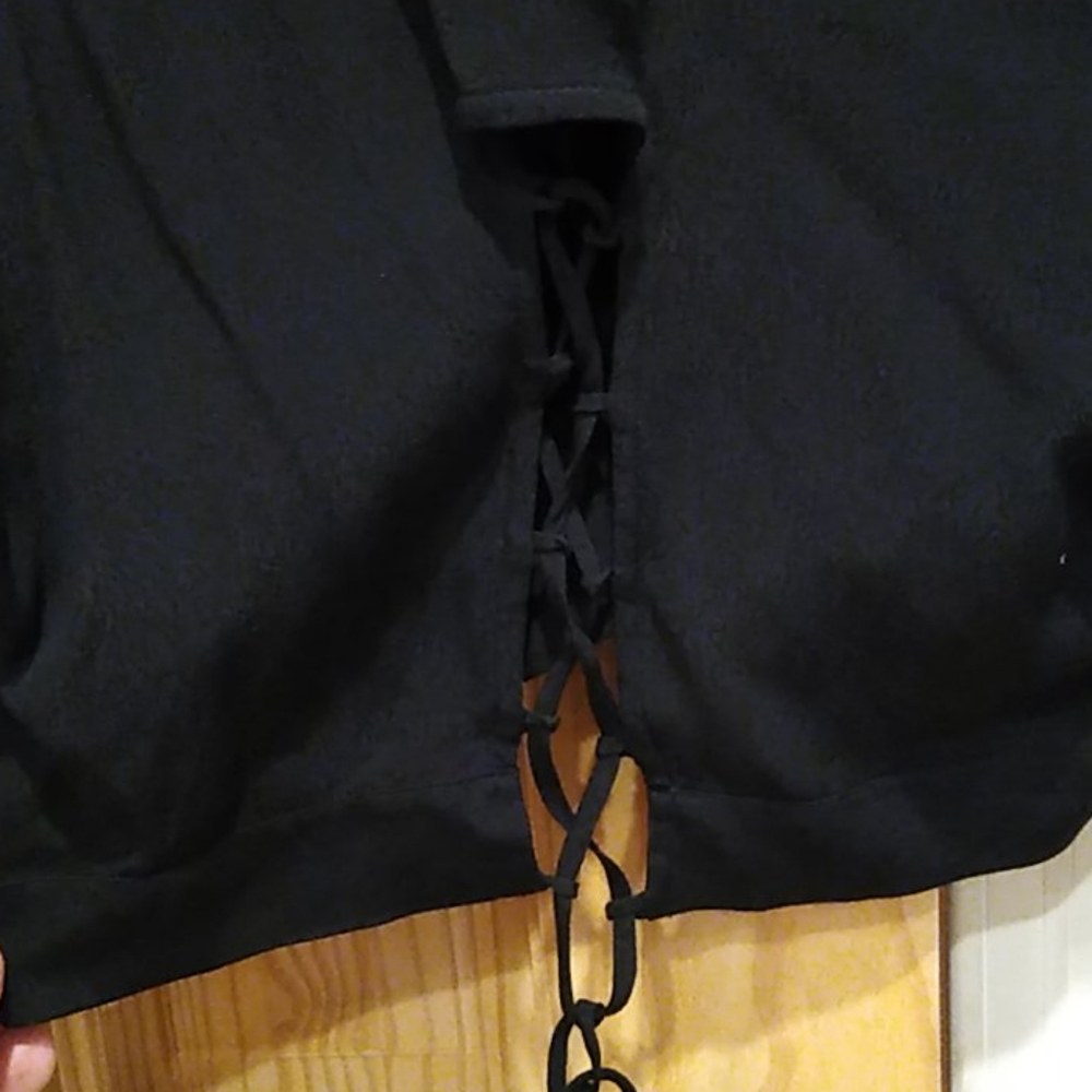 NWT EXPRESS long sleeve cropped top - Picture 4 of 4
